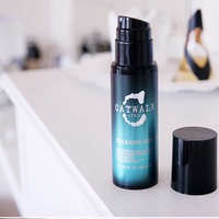 TIGI Bed Head Urban Anti+dotes Resurrection - Шампунь для сильно поврежденных волос уровень 3 250 мл TIGI Bed Head Urban Anti+dotes Resurrection - Шампунь для сильно поврежденных волос уровень 3 250 млШампуни для волос<br>Восстанавливающий шампунь Urban Antidotes Ressurection возвращает к жизни ослабленные и ломкие волосы. Увлажняет волосы, разглаживает кутикулу, защищает цвет от вымывания. Содержит на 25% больше увлажняющих веществ. Имеет легкий уровень очистки. Кондиционирует и уплотняет волосы.Состав активных компонентов:- Кокамидопропилбетаин - очищает, смягчает и утолщает волосы;- Амодиметикон – сохраняет цвет и обеспечивает защиту от термического воздействия;- Цетримониум хлорид - снимает статическое напряжение и придает блеск;- Кумарин - облегчает расчесывание;- Цитронеллол - разглаживает кутикулу.Применение: Вспеньте шампунь на мокрых волосах и затем хорошо промойте водой. Для наилучшего результата используйте с кондиционером Urban Antidotes Ressurection Conditioner.Объём: 250 мл<br>
