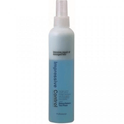 The Welcos Mugens Natural Two Phase - Несмываемый двухфазный спрей для увлажнения волос 250 мл