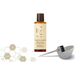 Barex Olioseta Oro Di Luce Pure Protein Coctail Gift Set - Набор "протеинотерапия"(флюид-концентрат "коктейль протеиновый" 150 мл + шампунь-блекс 250 мл + маска-блеск 200 мл + жидкие кристаллы с протеинами шелка и семенем льва 75 мл + крем термозащитный с протеинами шелка и семенем льна 200 мл + листовка "протеиновый коктейль" + набор аксессуаров кисточка и мисочка)