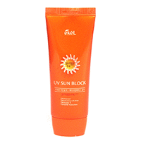 Ekel UV Sun Block SPF50/PA+++ - Солнцезащитный крем с экстрактом алоэ и витамином е  SPF50/PA+++ 70 мл