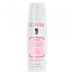 Alfaparf Semi Di Lino Precious Nature Shampoo For Dry and Thirsty Hair - Шампунь для сухих волос «испытывающих жажду» 250 мл